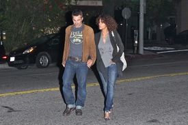Halle Berry leaves Il Piccolino Restaurant In West Hollywood Los Angeles 18.4.2012_01.jpg