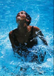 elle_fr_20_may_1991_7.jpg