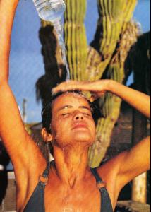 elle_fr_20_may_1991_4.jpg