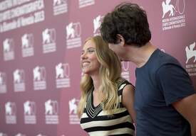 scarlettj030913BZNimage110.jpg