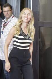 scarlettj030913BZNimage147.jpg