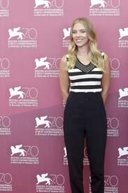 scarlettj030913BZNimage150.jpg