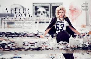 hana-jirickova-by-marcin-tyszka-for-vogue-portugal-october-2013-3.jpg