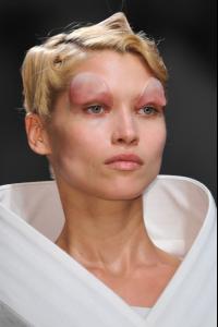 Gareth+Pugh+Spring+2014+Details+GbQgBAlz_0Sx.jpg