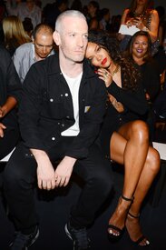 Rihanna (5).jpg