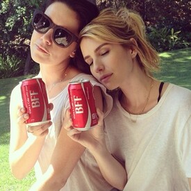 Emma-Roberts-BFF.Y6oX9Cik579-TESFzf.jpg