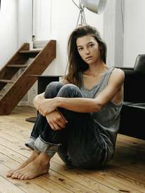 968full-stephanie-joy-field2.jpg