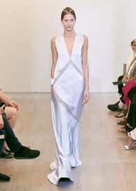 victor-alfaro-spring-rtw-2016-34Ana_Gilca.jpg