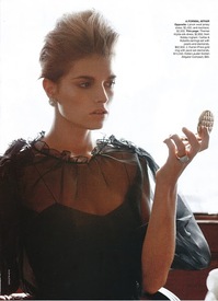 11carlotta_moye_for_vogue_au_dec_2010-dustjacket.jpg