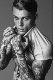 Kult-_Model-_Agency_Stephen_James_1441620475.jpg