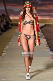 488288406-taylor-hill-walks-the-runway-at-the-to.jpg
