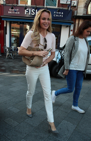 amandah300915BZNimage7.jpg