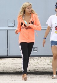 708full-rachel-hilbert.jpg