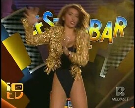 Sabrina Salerno - Yeah Yeah (Live @ Festivalbar - Italia 1 - Italy - 1990).mpg.0004.jpg