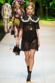 elsa-hosk-dolce-gabbana-s-s-2017-show-in.jpg