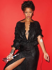 CR9_TERRY_RIHANNA_NO-TEXT3-1.jpg