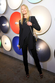 Toni_Garrn_Boss_Womenswear_Front_Row_September_5.jpg