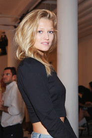 004_Toni_Garrn_Brock_Collection_Front_Row_September.jpg