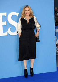 madonna160916BZNimage10.jpg