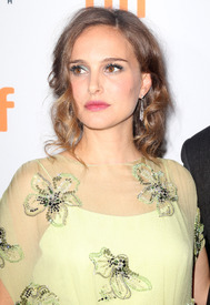 nportman120916BZNimage5.jpg