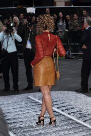 ellae200916BZNimage14.jpg