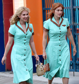 KateWinslet_Brooklyn092816_01_JunoTemple.jpg