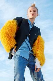 Madame_Figaro_August_26_-_01.jpg