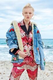 Madame_Figaro_August_26_-_09.jpg