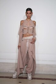 22-fenty-x-puma-2017-rtw.jpg