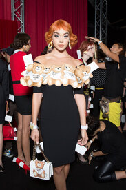 moschino-bks-i-rs17-1134.jpg