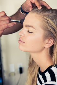 Getting_Ready_Daphne_Groeneveld-11.jpg