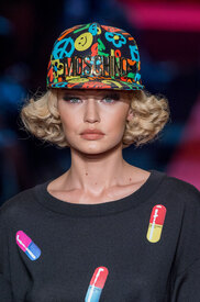 moschino-clpa-rs17-0415.jpg