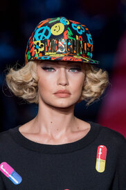 moschino-clpa-rs17-0416.jpg