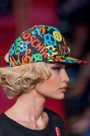 moschino-clpa-rs17-0422.jpg