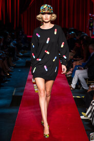 moschino-rs17-2961.jpg