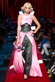 moschino-rs17-3305.jpg