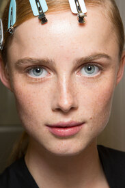 prada-bks-z-rs17-2413.jpg