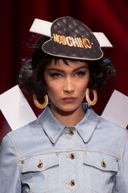 moschino-clp-rs17-2975.jpg