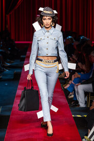 moschino-rs17-2836.jpg