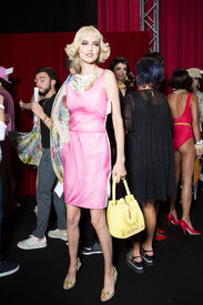 moschino-bks-i-rs17-1117.jpg