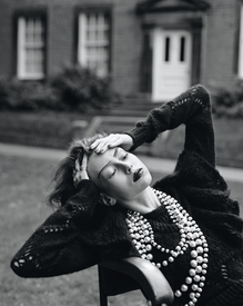 08-Self-Service-Fall-Winter-2016-Lorena-Maraschi-by-Alasdair-McLellan.jpg