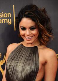 Vanessa_Hudgens_012_1.jpg