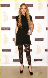 lindsay_lohan_leggings_henri_bendel_12.jpg