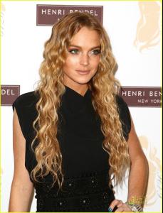 lindsay_lohan_leggings_henri_bendel_15.jpg