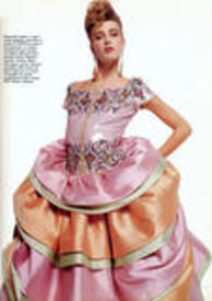 th_BazItMar88pg393JamesMoore_ValentinoCouture.jpg