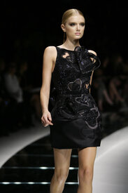 Versace_Spring_Summer_2009_04377.jpg