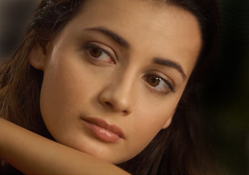 Diya Mirza - Actresses - Bellazon