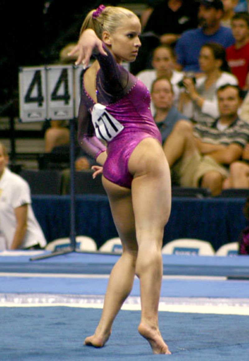 Alicia sacramone sexy