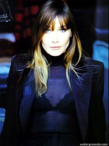 carlabruni458x61447kbmene0.jpg