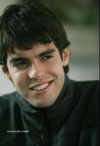 smile_ricardo_kaka_1805361_360_527.jpg